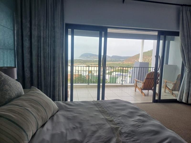 To Let 4 Bedroom Property for Rent in Robberg Ridge Western Cape